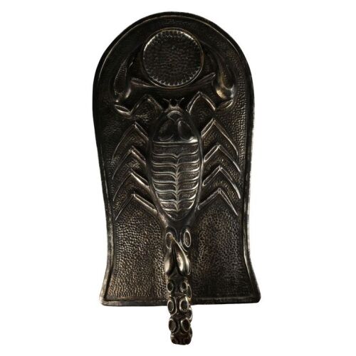 250. The Scorpion King's (Dwayne Johnson) Shield ### THE MUMMY RETURNS (2001)