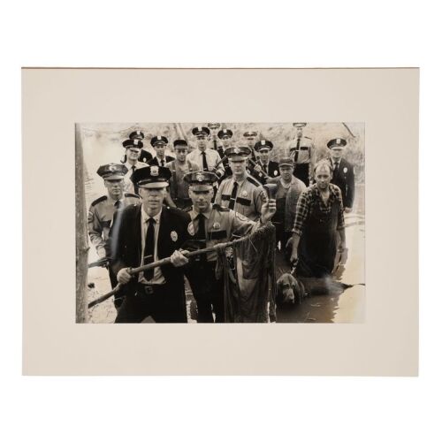 319. Oversized Finale Rock Hammer Photograph ### THE SHAWSHANK REDEMPTION (1994)