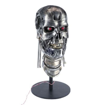 392. Light-Up T-800 Endoskeleton Skull ### T2-3D: BATTLE ACROSS TIME (1996)