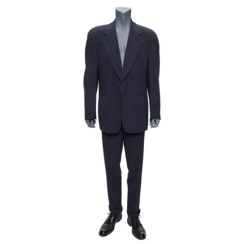 430. Agent Fox Mulder's (David Duchovny) Two-Piece Suit with Shoes ### X-FILES: FIGHT THE FUTURE (1998)
