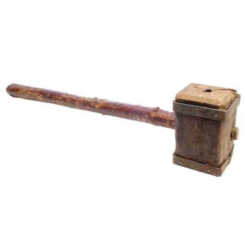 545. William Wallace's (Mel Gibson) Scottish War Mallet ### BRAVEHEART (1995)