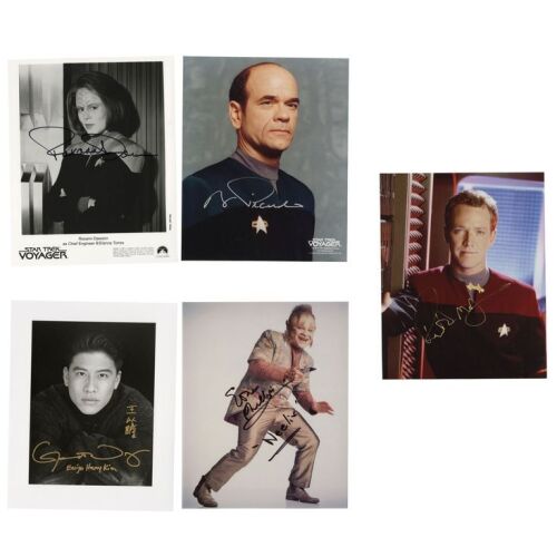 2192. Set of Five Cast Autographs ### STAR TREK: VOYAGER (T.V. SERIES, 1995 - 2001)