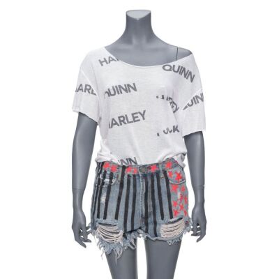 529. Harley Quinn's (Margot Robbie) Costume ### BIRDS OF PREY (AND THE FANTABULOUS EMANCIPATION OF ONE HARLEY QUINN) (2020)