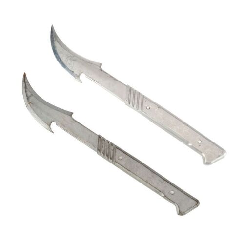 562. Faith Lehane's (Eliza Dushku) Pair of "Enemies" Scalpels ### BUFFY THE VAMPIRE SLAYER (T.V. SERIES, 1997 - 2003)