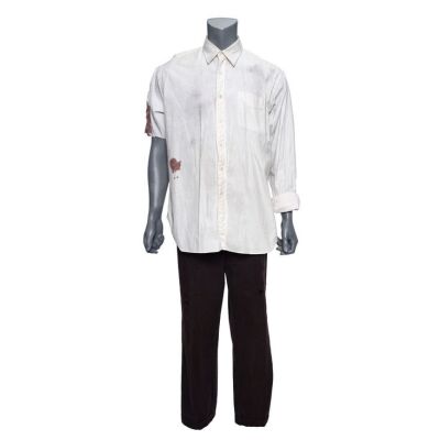 614. Zeus Carver's (Samuel L. Jackson) Bloodied Costume ### DIE HARD WITH A VENGEANCE (1995)