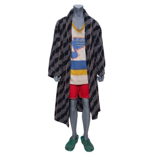 746. Finch Weinberg's (Tom Hanks) Pajama Costume ### FINCH (2021)