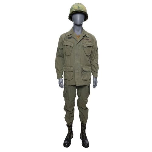 753. Forrest Gump's (Tom Hanks) US Army Fatigues Costume ### FORREST GUMP (1994)