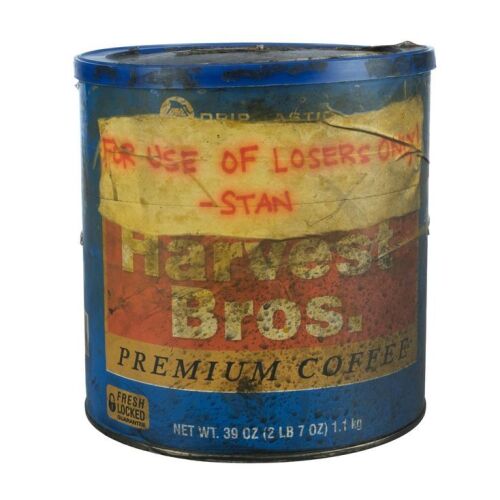 887. Losers' Screen-Matched Distressed Coffee Tin with Five Shower Caps ### IT CHAPTER TWO (2019)