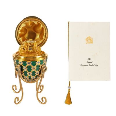 891. Factory Entertainment Faberge Imperial Coronation Jewelled Egg Replica Prototype ### JAMES BOND: OCTOPUSSY (1983)