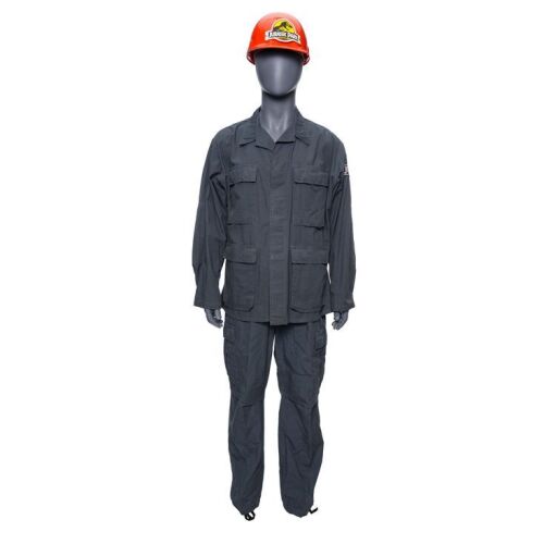 916. Dinosaur Handler Costume ### JURASSIC PARK (1993)