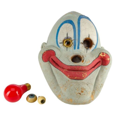 925. Klown Mask Design Prototype ### KILLER KLOWNS FROM OUTER SPACE (1988)
