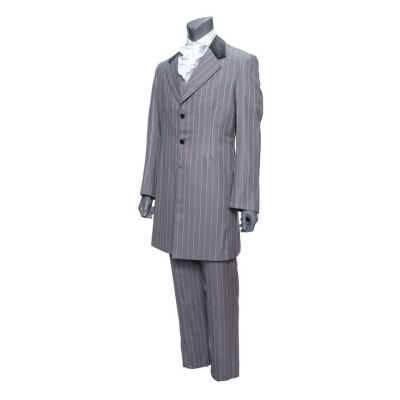 942. Dorian Gray's (Stuart Townsend) Costume ### THE LEAGUE OF EXTRAORDINARY GENTLEMEN (2003)