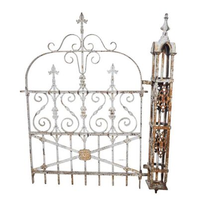 1035. Screen-Matched Pet Sematary Gate ### PET SEMATARY (1989)