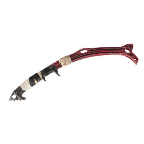 1267. Lara Croft's (Alicia Vikander) Pickaxe ### TOMB RAIDER (2018)