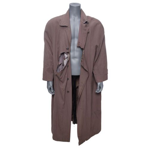 1287. Harry Tasker's (Arnold Schwarzenegger) Distressed Trench Coat ### TRUE LIES (1994)