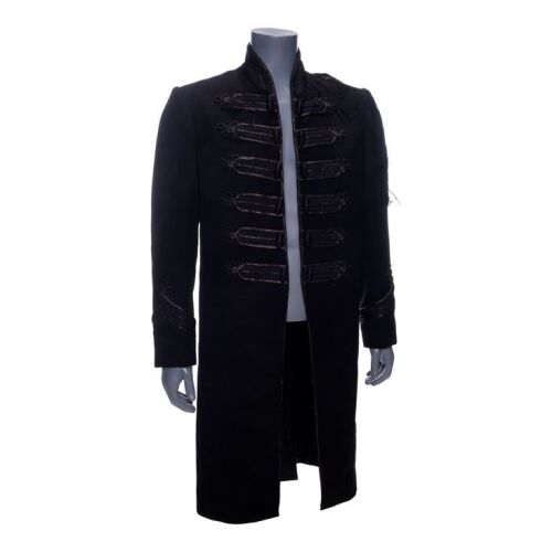 1298. Count Vladislaus Dracula's (Richard Roxburgh) Distressed Coat ### VAN HELSING (2004)