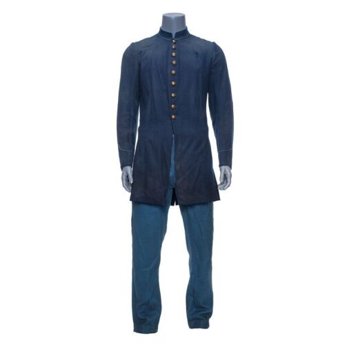 1337. Logan's (Hugh Jackman) Civil War Army Costume ### X-MEN ORIGINS: WOLVERINE (2009)