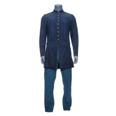 1337. Logan's (Hugh Jackman) Civil War Army Costume ### X-MEN ORIGINS: WOLVERINE (2009)