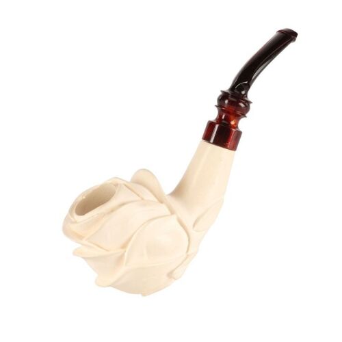 1340. Elena's (Catherine Zeta-Jones) Pipe and Wooden Box ### THE LEGEND OF ZORRO (2005)