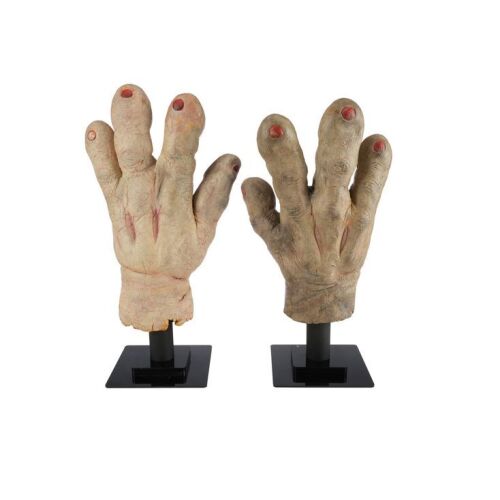 926. Pair of Klown Hands on Display ### KILLER KLOWNS FROM OUTER SPACE (1988)