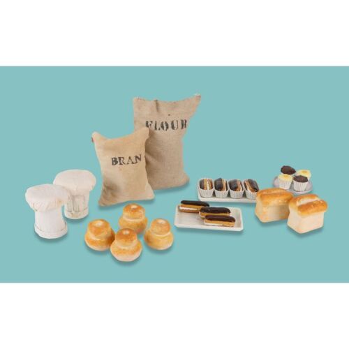Lot # 102. Large Collection of Top Bun Bakery Goods ### WALLACE & GROMIT: A MATTER OF LOAF AND DEATH (2008)