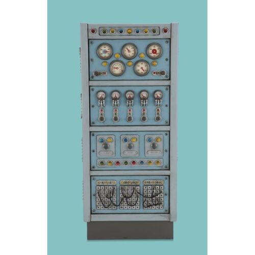 Lot # 205. Basement Control Unit ### WALLACE & GROMIT: VENGEANCE MOST FOWL (2024)