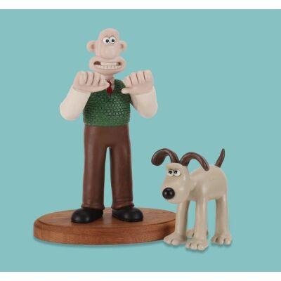 Lot # 232. Studio Ghibli Exhibition Wallace and Gromit Models ### WALLACE & GROMIT (2006)