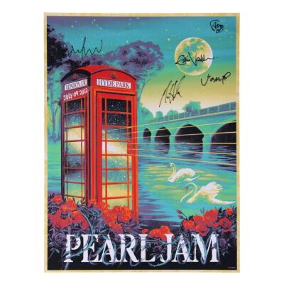 Lot # 408. Eddie Vedder, Mike McCready, Jeff Ament, Stone Gossard and Matt Cameron-Autographed Hyde Park Gig Print, 2022 ### PEARL JAM