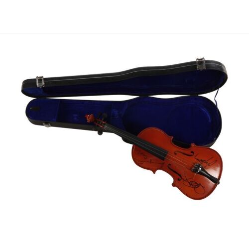 Lot # 526. Violin Autographed by Luciano Pavarotti, Jose Carreras and Placido Domingo ### JOSE CARRERAS, PLACIDO DOMINGO, AND LUCIANO PAVAROTTI
