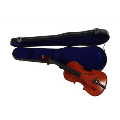 Lot # 526. Violin Autographed by Luciano Pavarotti, Jose Carreras and Placido Domingo ### JOSE CARRERAS, PLACIDO DOMINGO, AND LUCIANO PAVAROTTI