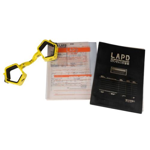 24. LAPD Handcuffs and File Folders ### BLADE RUNNER 2049 (2017)