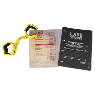 113. LAPD Handcuffs and File Folders ### BLADE RUNNER 2049 (2017)