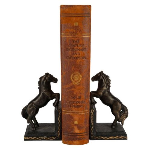 126. Mr. Cotton's (Lennie James) Dictionary/Encyclopedia and Bookends ### BLADE RUNNER 2049 (2017)