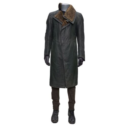 162. K's (Ryan Gosling) Costume with Production-Made Coat ### BLADE RUNNER 2049 (2017)