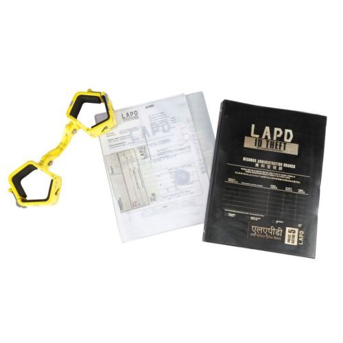 248. LAPD Handcuffs and File Folders ### BLADE RUNNER 2049 (2017)