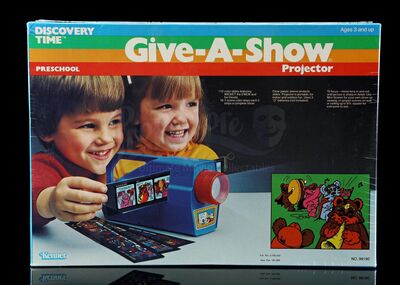 Lot # 25 - Ewoks Preschool Give-A-Show Projector Toy [Kazanjian Collection]