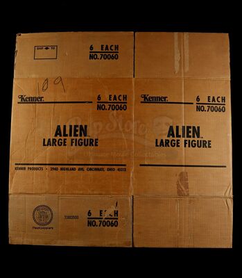 Lot # 387 - Alien 18" Figure Original Factory Shipping Case